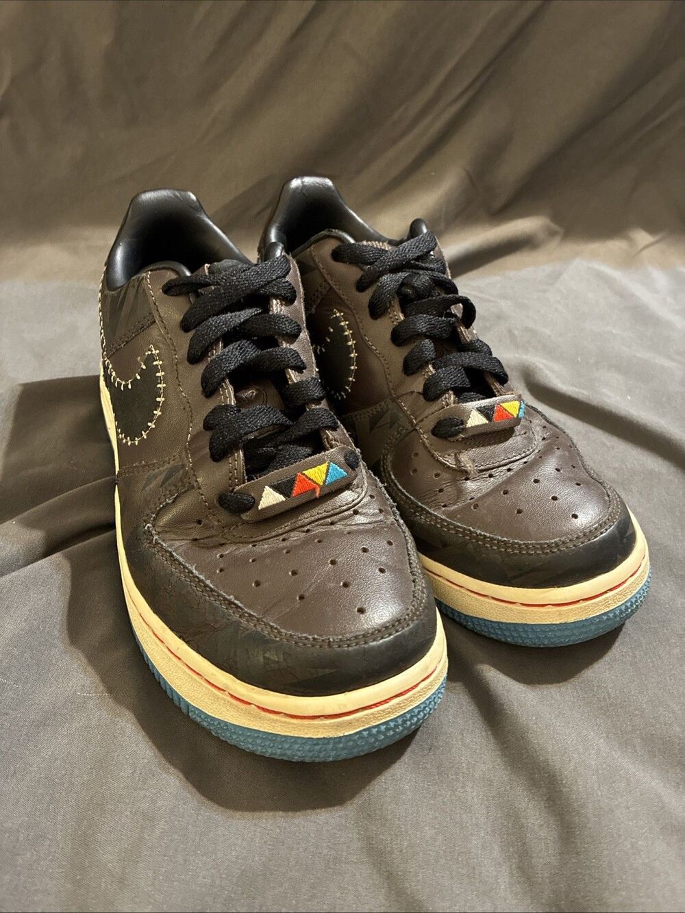 Nike Air Force 1 Low Le Native American Prm 08 Size 5Y (37.5)